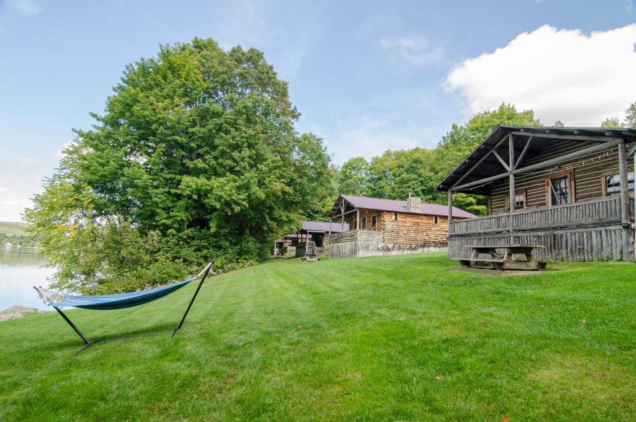 Mountain Lake Cottages Westmore Extérieur photo