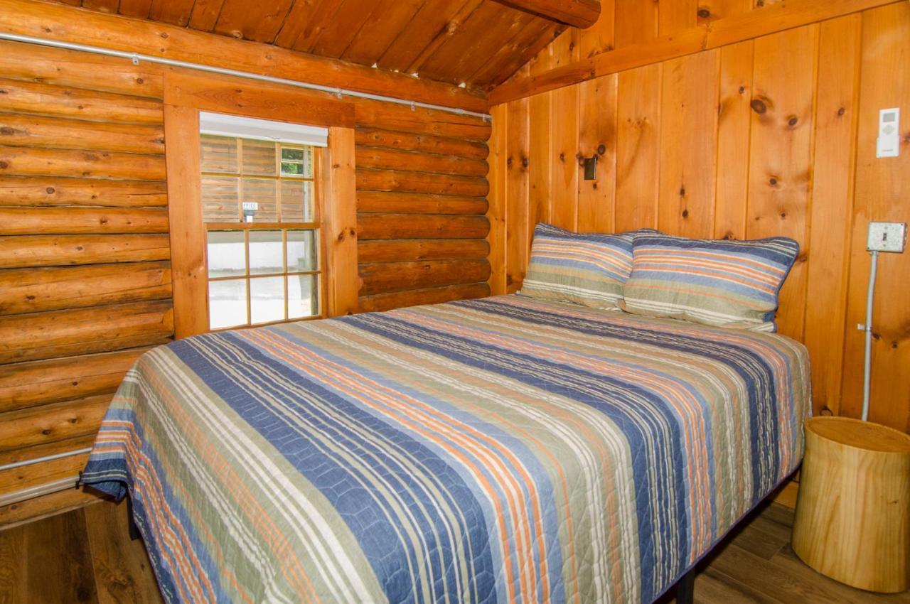 Mountain Lake Cottages Westmore Extérieur photo