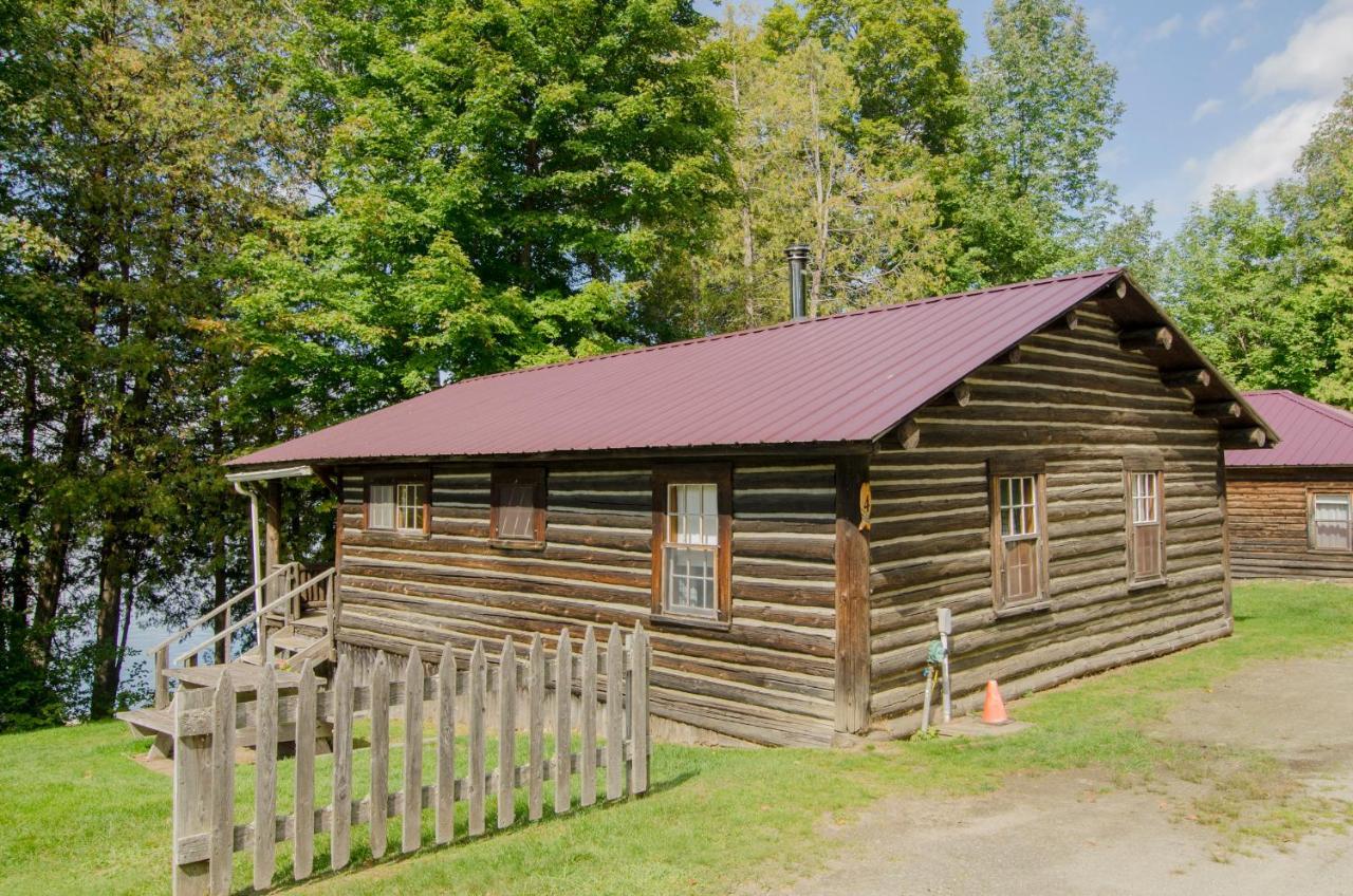 Mountain Lake Cottages Westmore Extérieur photo