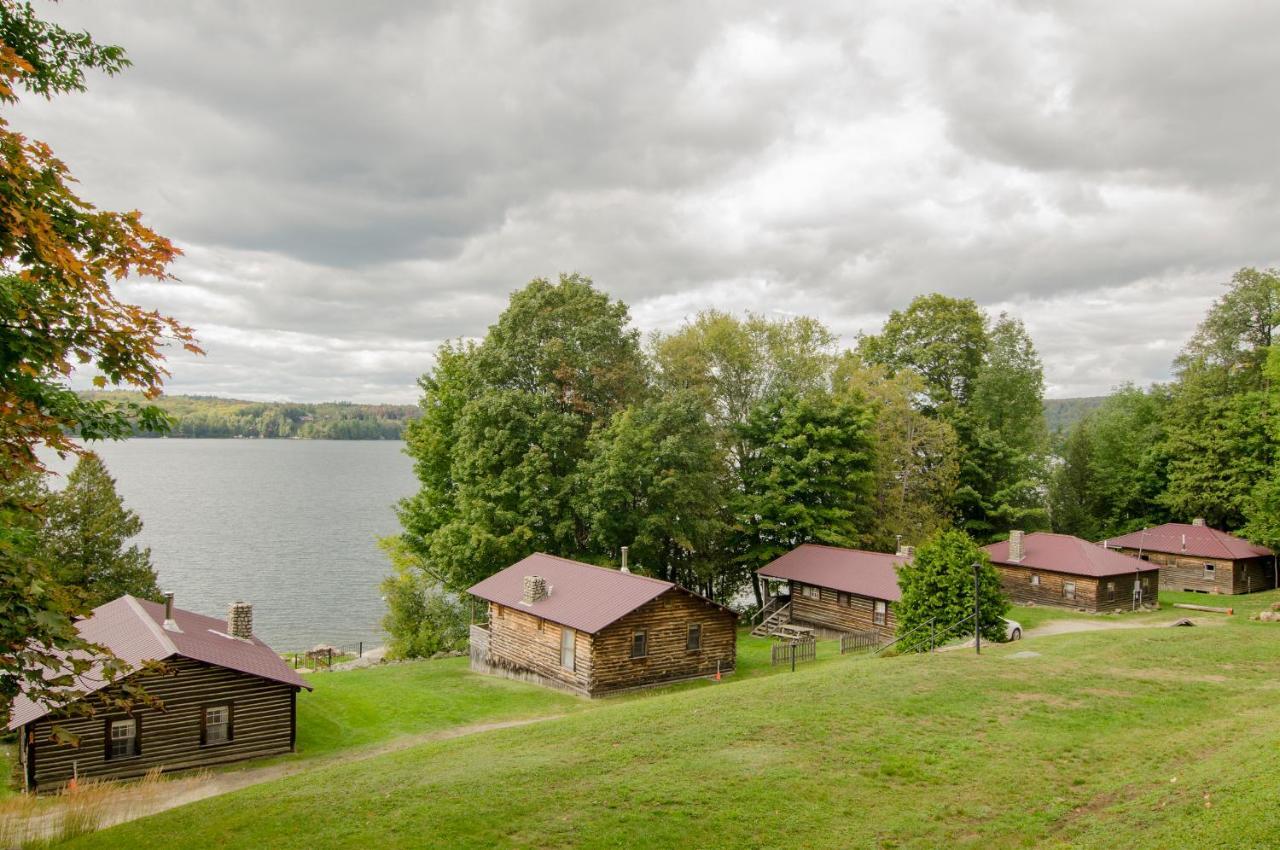 Mountain Lake Cottages Westmore Extérieur photo